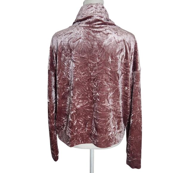 Andrew Marc Pink Crushed Velvet Cowl Neck Activewear Pullover NWT Size Small - Picture 2 of 10